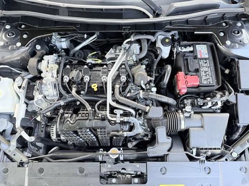 Used 2025 Nissan Altima 2.5 SV FWD image 34