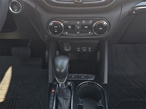 Used 2021 Chevrolet TrailBlazer LT image 20