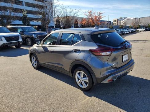 Certified 2025 Nissan Kicks Play S image 6