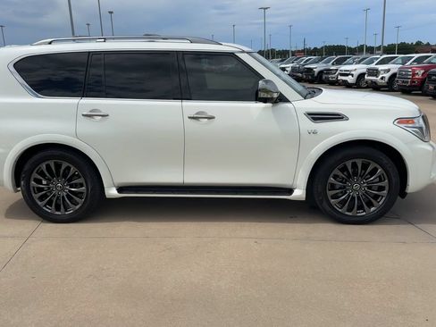 Used 2020 Nissan Armada Platinum w/ Platinum Reserve Package AWD/4WD image 2