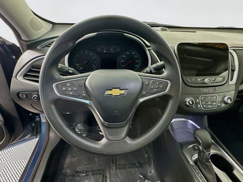 Used 2024 Chevrolet Malibu LT image 17
