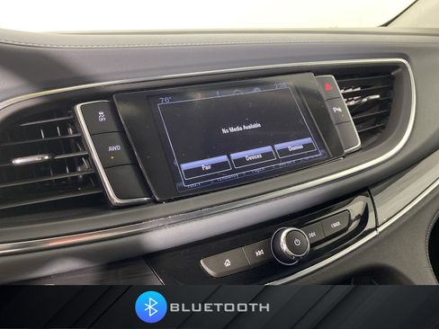 Used 2019 Buick Enclave Essence AWD/4WD image 3