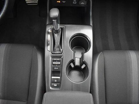 Used 2024 Honda Civic Sport image 12