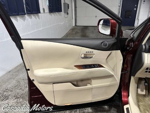 Used 2013 Lexus RX 450h AWD w/ Navigation Pkg image 21