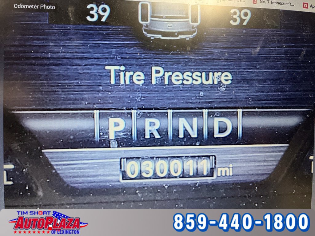 Used 2023 RAM 1500 Laramie AWD/4WD image 9