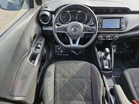 Certified 2020 Nissan Kicks S image 10
