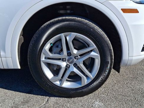 Used 2019 Audi Q5 2.0T Premium w/ Convenience Package image 8