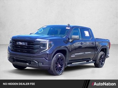 Used 2022 GMC Sierra 1500 Elevation w/ LPO, Elevation Black Package