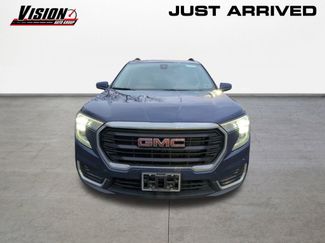 Used 2022 GMC Terrain SLE w/ Driver Convenience Package video 2