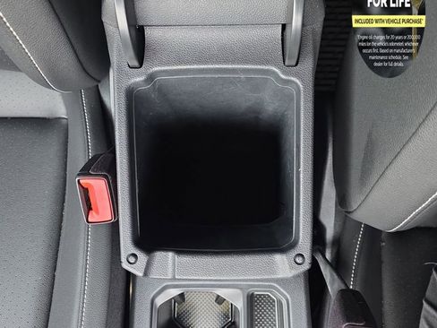 Used 2023 Volkswagen Tiguan SE image 27