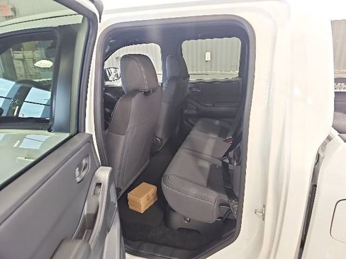 New 2026 Nissan Frontier SV AWD/4WD image 17