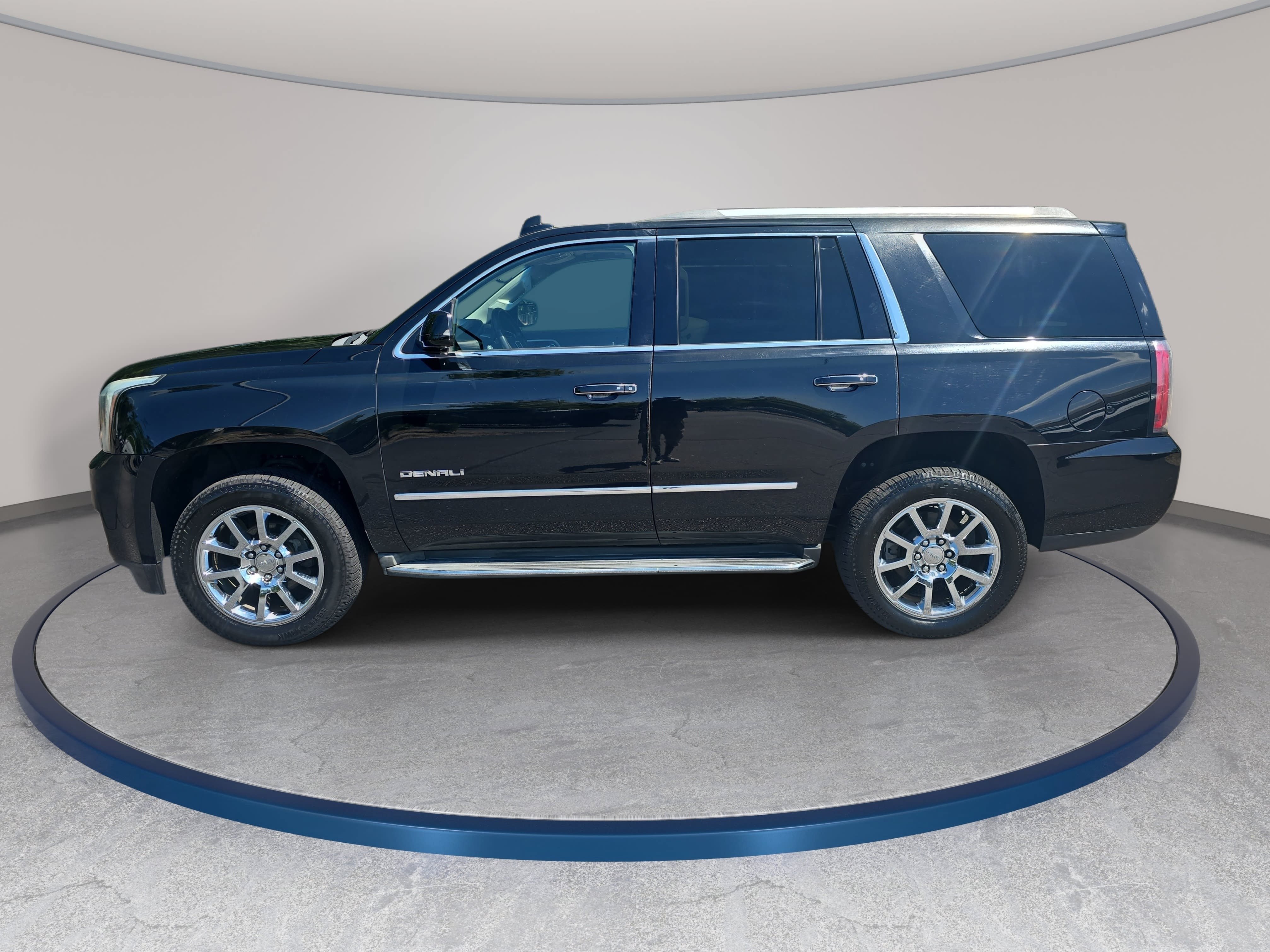Used 2015 GMC Yukon Denali RWD image 8