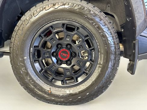 Used 2024 Toyota Sequoia TRD Pro AWD/4WD image 31