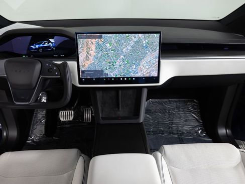 Used 2023 Tesla Model X Plaid image 34