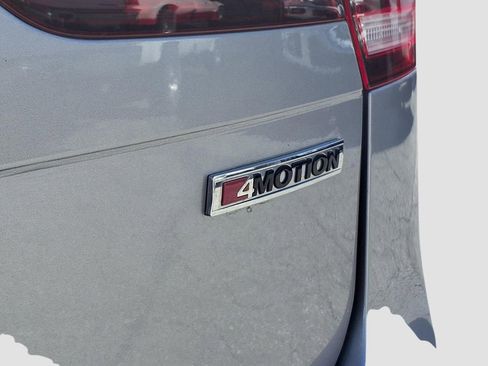 Used 2021 Volkswagen Tiguan SEL image 38