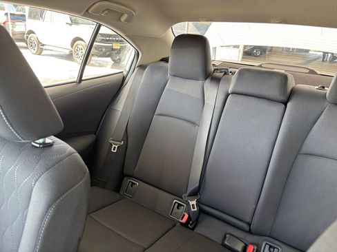 Used 2025 Toyota Corolla LE image 40
