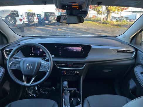 Used 2025 Buick Encore GX Preferred image 31