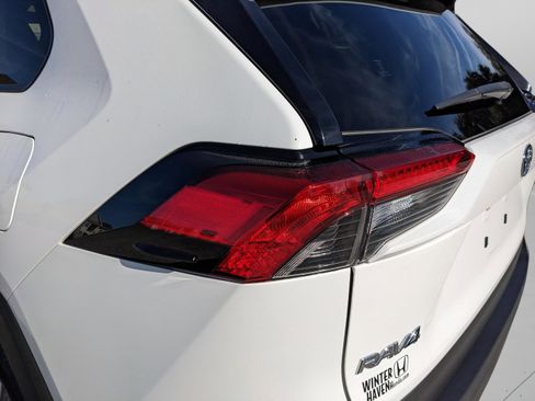 Used 2022 Toyota RAV4 XLE image 36