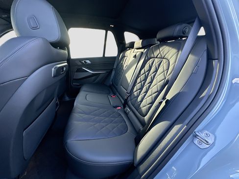 New 2026 BMW X5 sDrive40i w/ M Sport Package RWD image 18