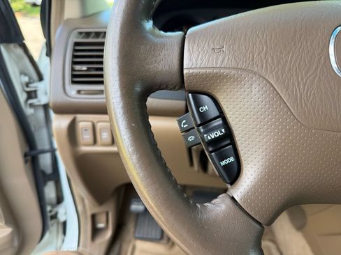 Used 2005 Acura MDX Touring AWD/4WD image 23
