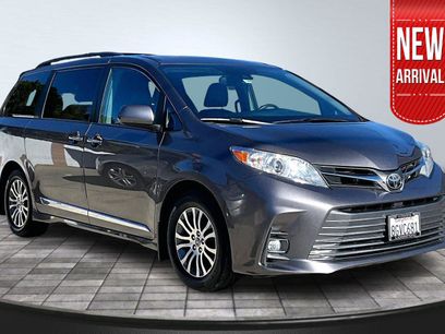 Used 2019 Toyota Sienna XLE