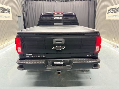 Used 2018 Chevrolet Silverado 1500 LTZ Z71 w/ LTZ Plus Package AWD/4WD image 15