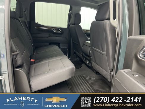 Used 2025 Chevrolet Silverado 1500 LT AWD/4WD image 13