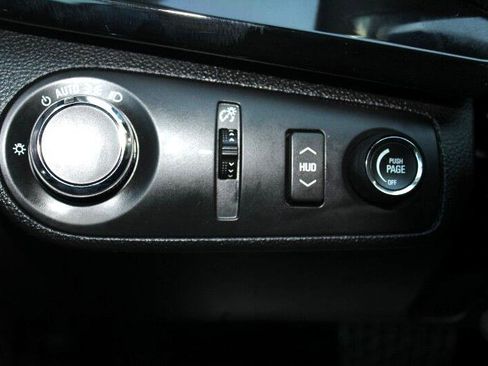 Used 2015 Chevrolet SS image 27