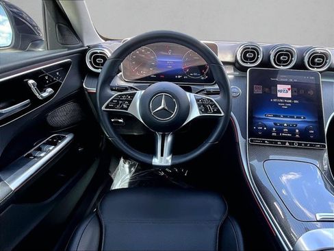 Used 2022 Mercedes-Benz C 300 Sedan image 7