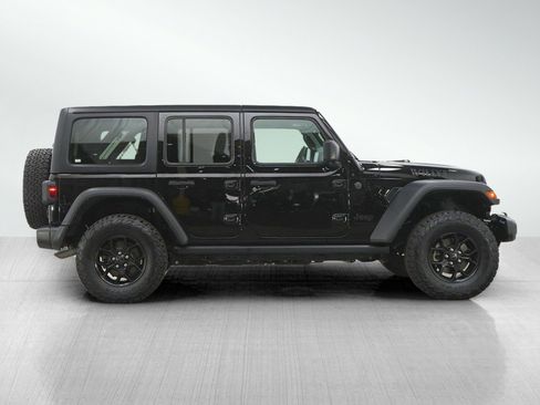 Used 2024 Jeep Wrangler Willys image 6