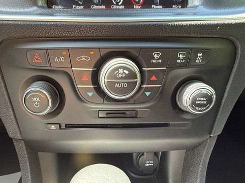 Used 2013 Dodge Charger R/T RWD image 28