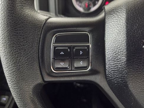 Used 2019 RAM 1500 Express RWD image 19