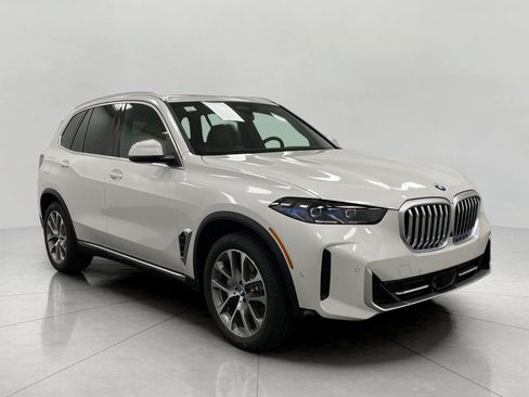 New 2026 BMW X5 xDrive40i w/ Premium Package AWD/4WD image 1