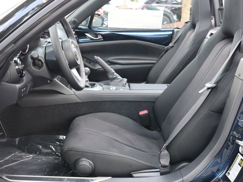 New 2026 MAZDA MX-5 Miata Club w/ Interior Package RWD image 8