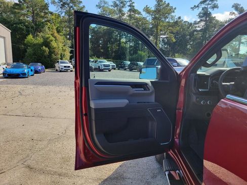 New 2026 GMC Sierra 1500 SLT w/ SLT Premium Package image 13