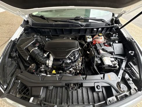 Certified 2019 Cadillac XT5 Luxury FWD image 30
