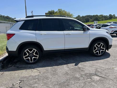 Used 2023 Honda Passport Elite image 2
