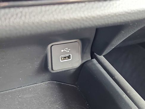 Certified 2023 Honda HR-V LX image 17