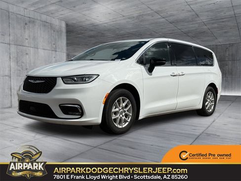 Certified 2025 Chrysler Pacifica Select image 1