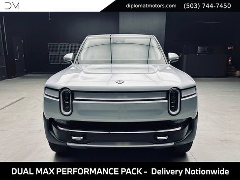 Used 2024 Rivian R1S Adventure AWD/4WD image 10