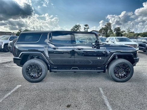 New 2026 GMC Hummer EV SUV image 10