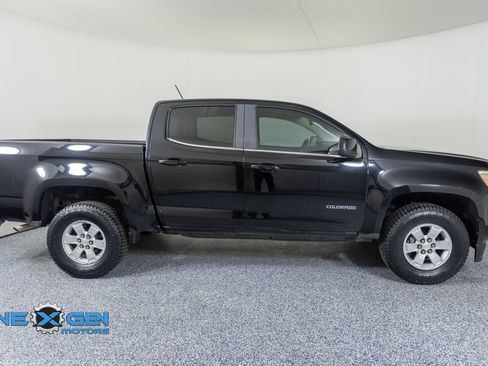 Used 2020 Chevrolet Colorado W/T w/ WT Convenience Package RWD image 8