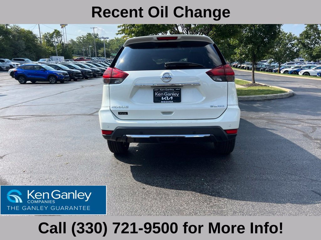 Used 2020 Nissan Rogue SL w/ Premium Package AWD/4WD image 11