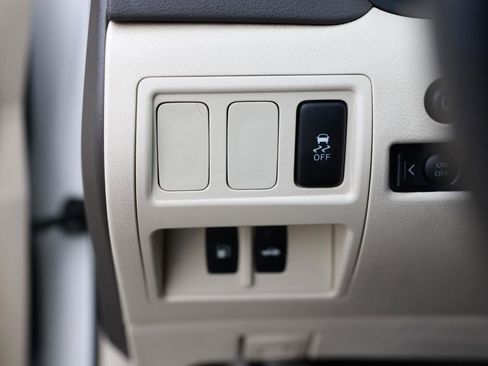 Used 2013 Lexus IS 250 w/ Premium Pkg Value Edition RWD image 39