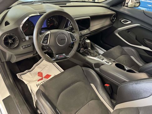Used 2023 Chevrolet Camaro SS RWD image 13