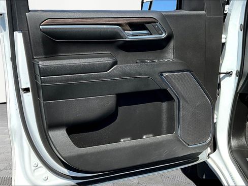 Used 2024 Chevrolet Silverado 1500 LT AWD/4WD image 20