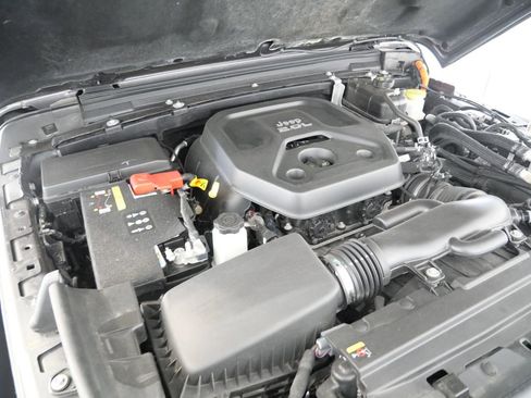 Used 2022 Jeep Wrangler Unlimited Rubicon 4xe w/ Cold Weather Group image 11