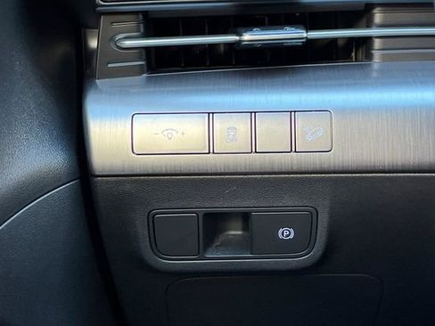 Used 2024 Hyundai Kona SEL AWD/4WD image 36