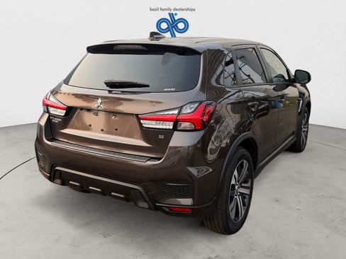 Used 2025 Mitsubishi Outlander Sport SE AWD/4WD image 5