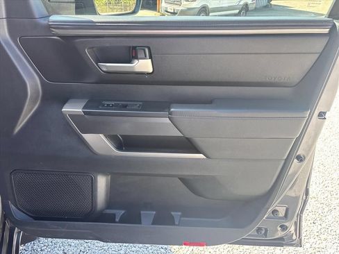 Used 2025 Toyota Tundra SR5 AWD/4WD image 14